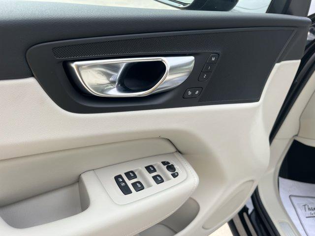 new 2025 Volvo XC60 car, priced at $55,360