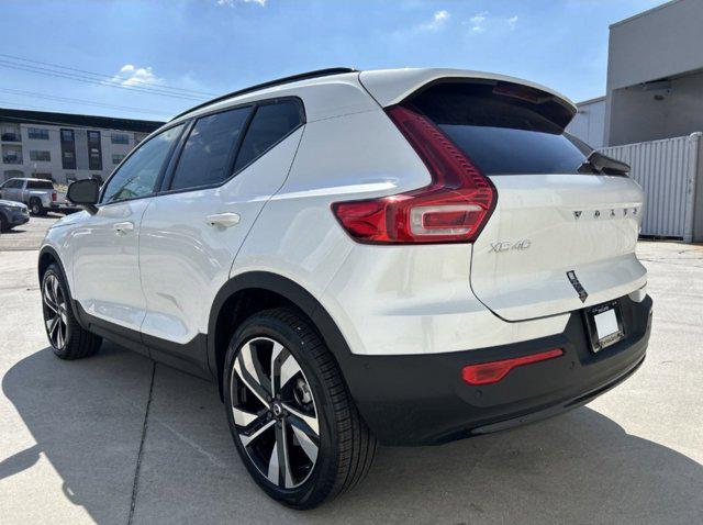 new 2025 Volvo XC40 car, priced at $49,440