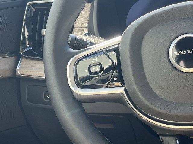 new 2025 Volvo XC90 car, priced at $61,795
