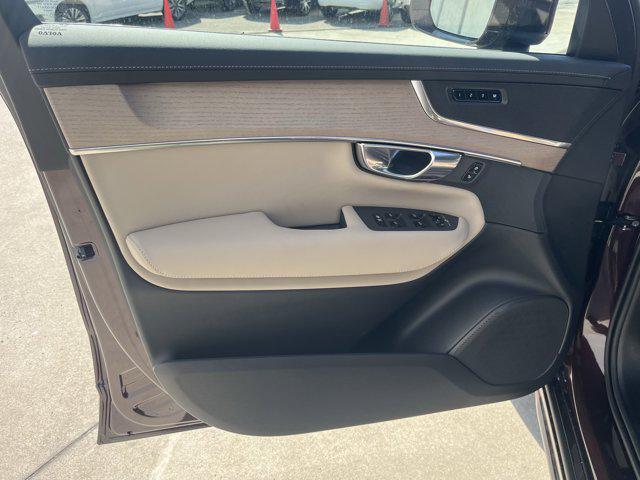 new 2025 Volvo XC90 car, priced at $61,795