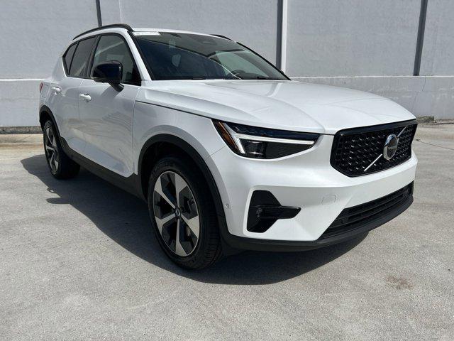 new 2025 Volvo XC40 car, priced at $48,315