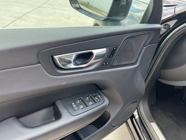 used 2022 Volvo XC60 car, priced at $35,898