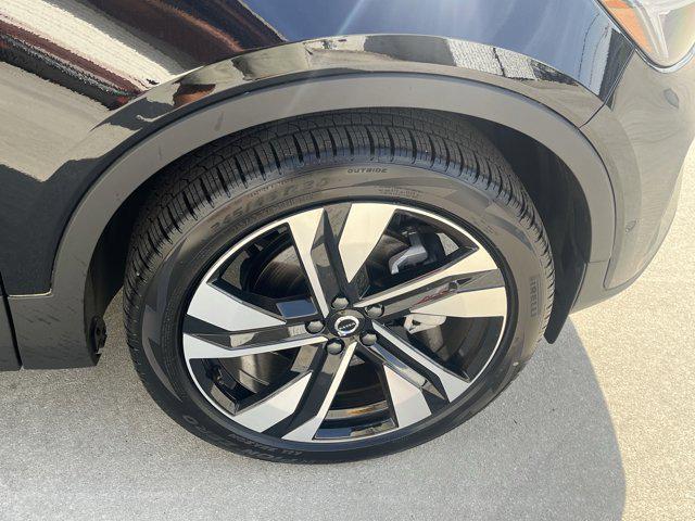 new 2025 Volvo XC40 car, priced at $49,790
