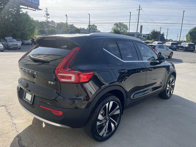 new 2025 Volvo XC40 car, priced at $49,790