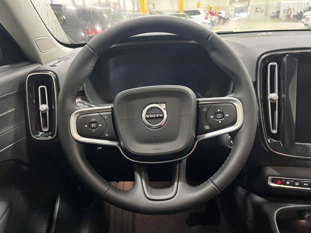 new 2025 Volvo XC40 car, priced at $51,015