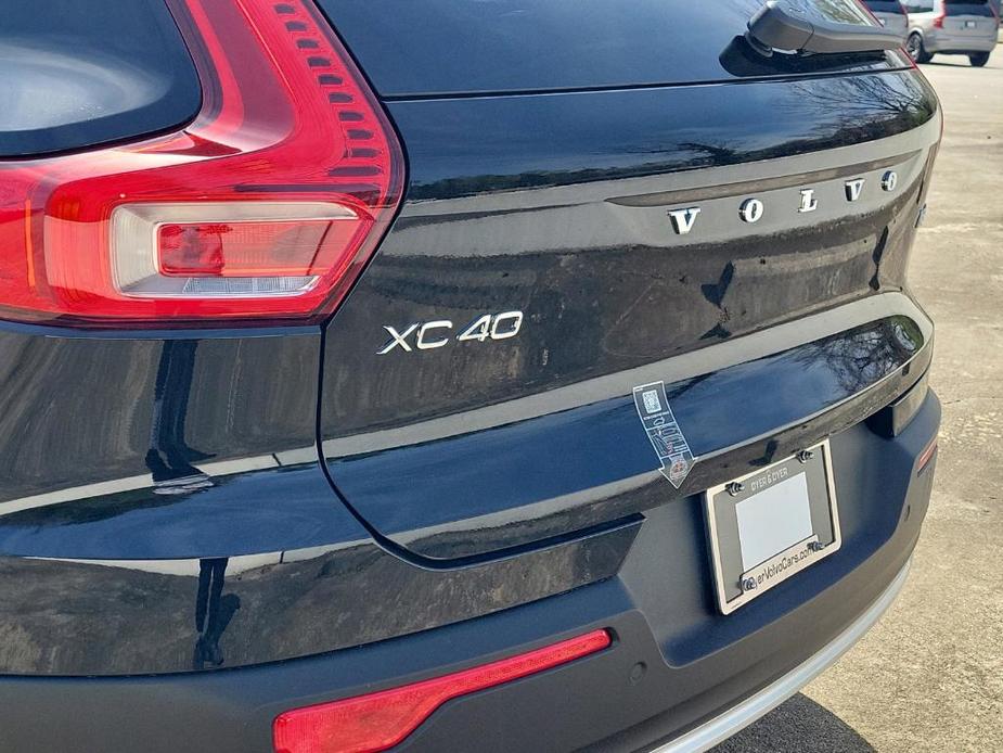 new 2024 Volvo XC40 car, priced at $49,650