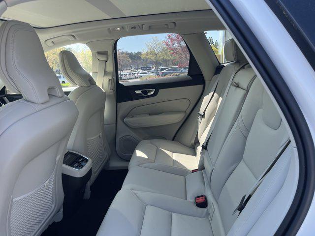 new 2025 Volvo XC60 car, priced at $59,910