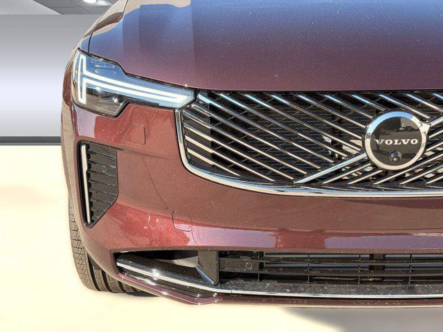 new 2026 Volvo XC90 Plug-In Hybrid car, priced at $80,655