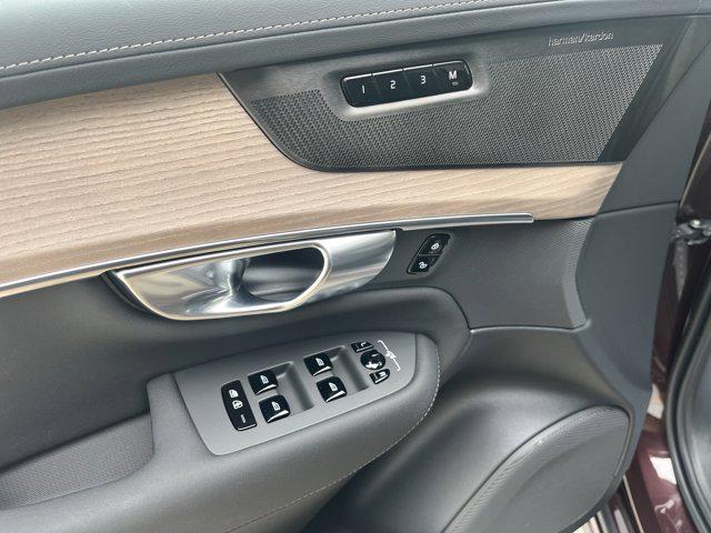 new 2025 Volvo XC90 car, priced at $70,455