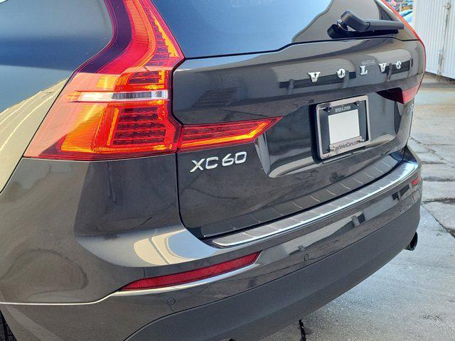 used 2021 Volvo XC60 car, priced at $26,897