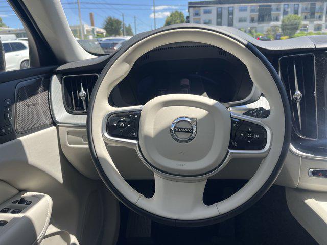 new 2025 Volvo XC60 car, priced at $61,725