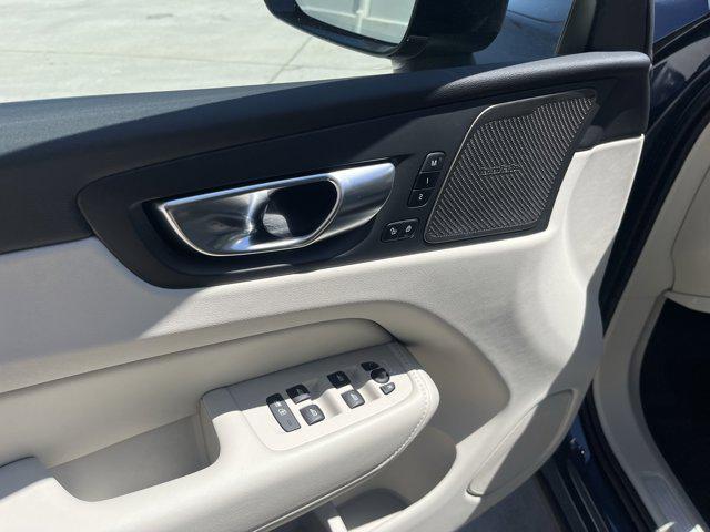 new 2025 Volvo XC60 car, priced at $61,725