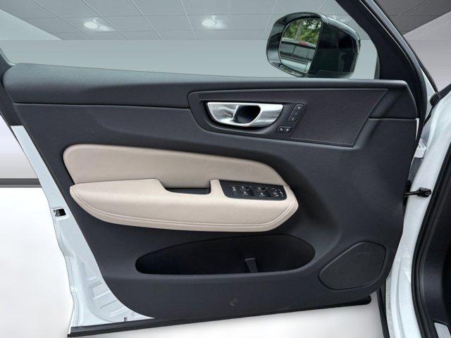 new 2026 Volvo XC60 car, priced at $57,985
