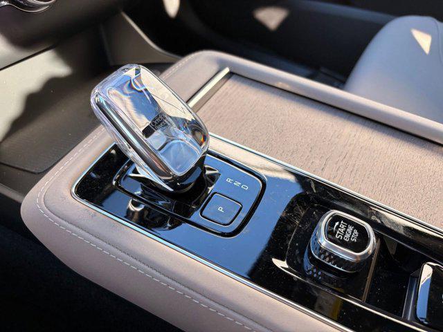 new 2026 Volvo XC90 Plug-In Hybrid car, priced at $80,770