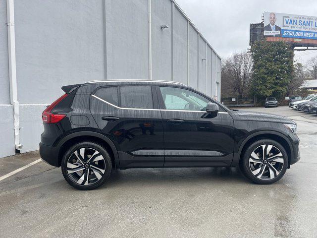 new 2025 Volvo XC40 car, priced at $50,595