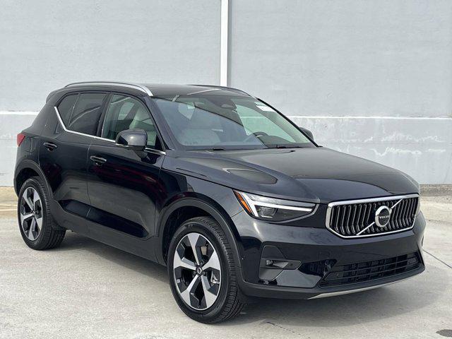 new 2025 Volvo XC40 car, priced at $48,335