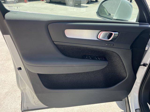 used 2024 Volvo XC40 car, priced at $31,898