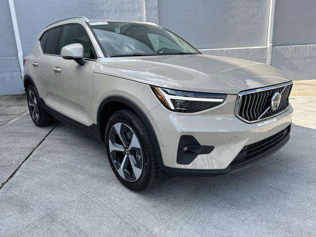 new 2025 Volvo XC40 car, priced at $48,315