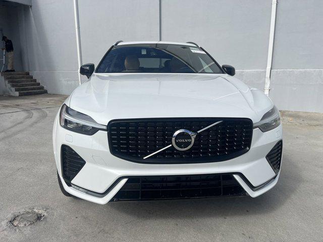new 2025 Volvo XC60 car, priced at $61,700