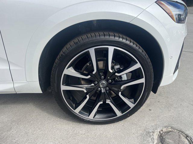 new 2025 Volvo XC60 car, priced at $61,700