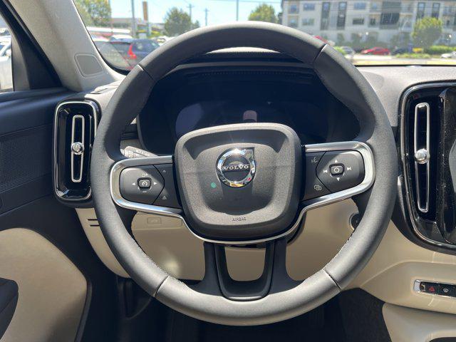 new 2025 Volvo XC40 car, priced at $49,810