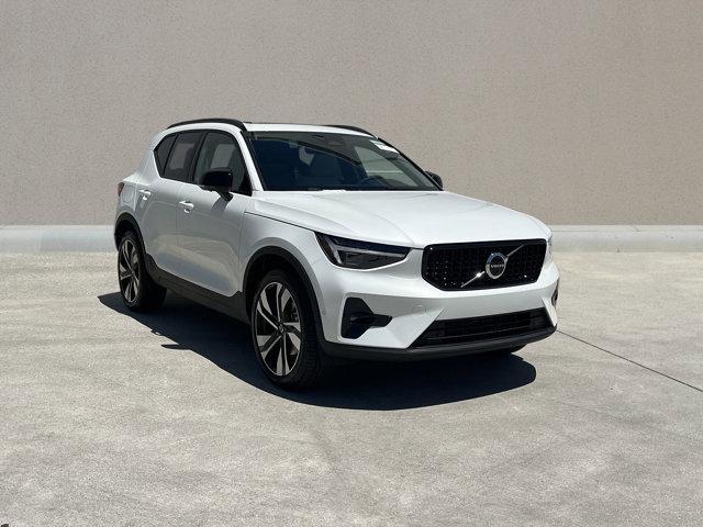 new 2025 Volvo XC40 car, priced at $49,810