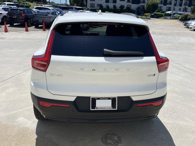 new 2025 Volvo XC40 car, priced at $49,810