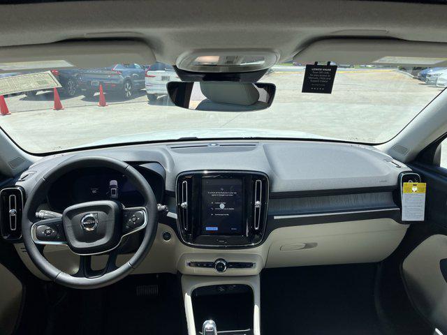 new 2025 Volvo XC40 car, priced at $49,810