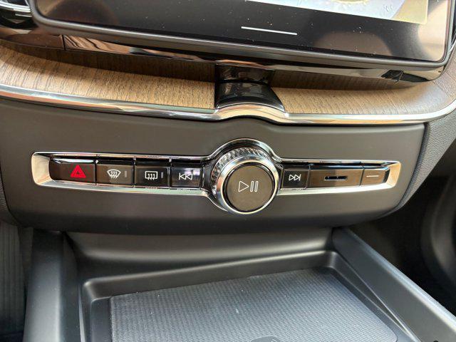 new 2026 Volvo XC60 car, priced at $57,575