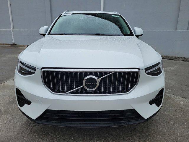 new 2025 Volvo XC40 car, priced at $48,315