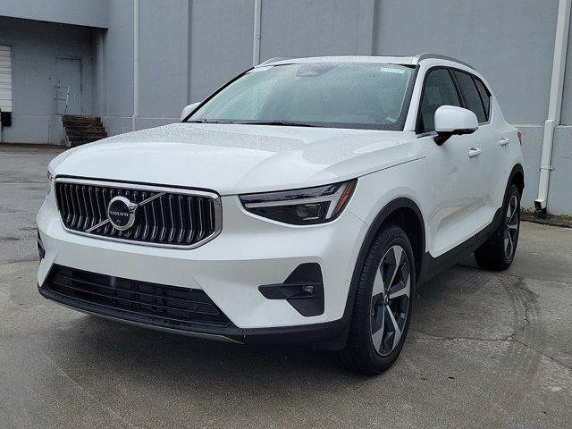 new 2025 Volvo XC40 car, priced at $48,315