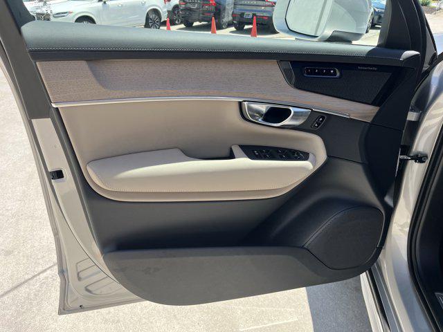 new 2025 Volvo XC90 car, priced at $69,155