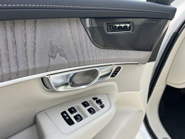 new 2025 Volvo XC90 Plug-In Hybrid car, priced at $82,405