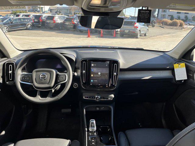 new 2025 Volvo XC40 car, priced at $51,550