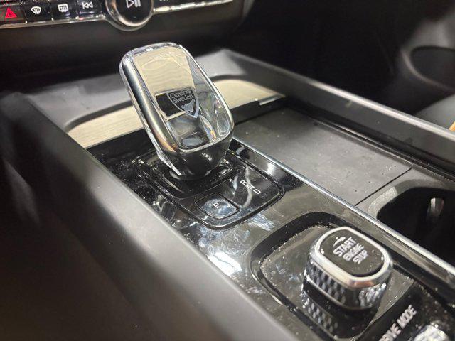 used 2021 Volvo XC60 Recharge Plug-In Hybrid car, priced at $38,398