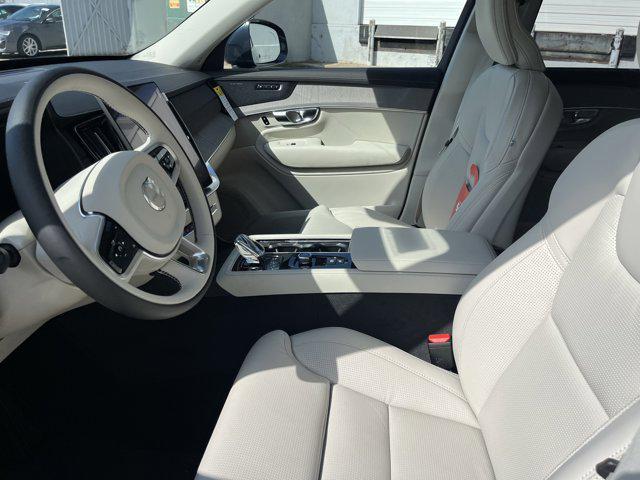 new 2025 Volvo XC90 car, priced at $73,145