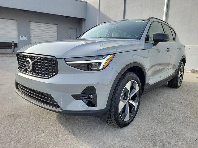 new 2025 Volvo XC40 car, priced at $48,565