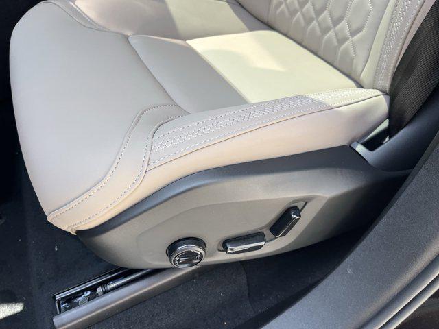 new 2025 Volvo XC90 car, priced at $66,925