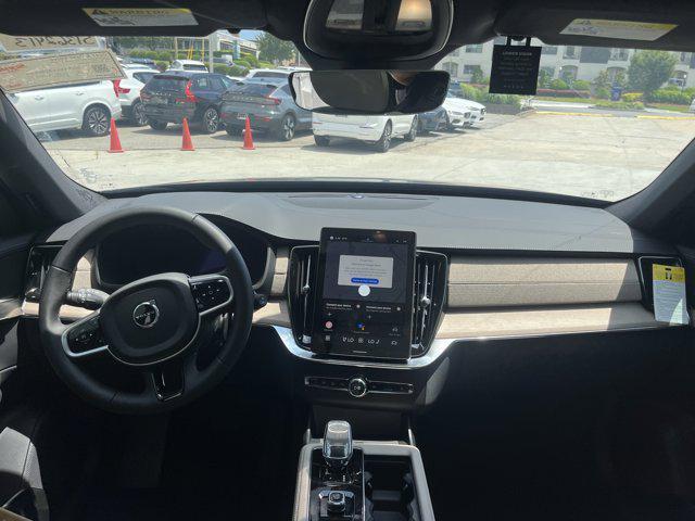 new 2025 Volvo XC90 car, priced at $66,925