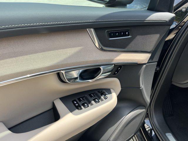 new 2025 Volvo XC90 car, priced at $66,925