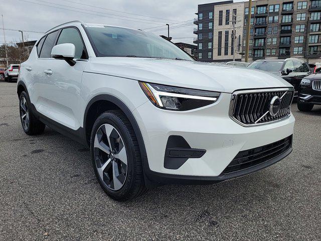 new 2025 Volvo XC40 car, priced at $45,465