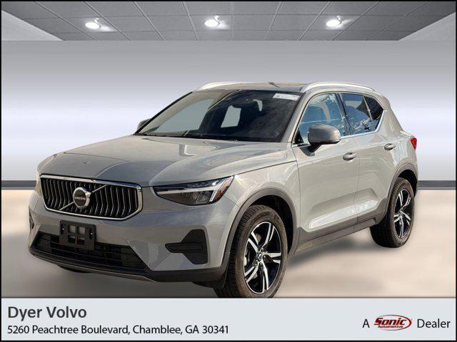 used 2025 Volvo XC40 car, priced at $32,897