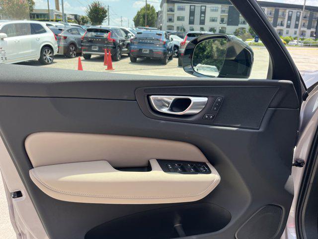 new 2026 Volvo XC60 car, priced at $58,015