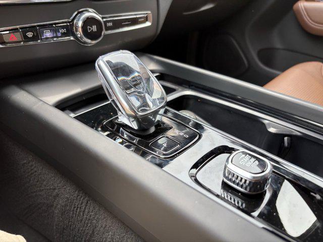 new 2025 Volvo XC60 Plug-In Hybrid car, priced at $78,190