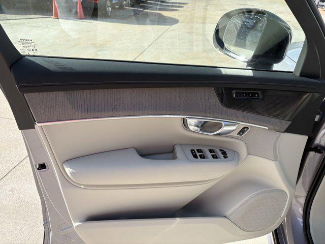 new 2026 Volvo XC90 Plug-In Hybrid car, priced at $85,705
