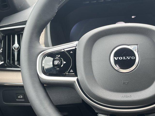 new 2025 Volvo XC90 car, priced at $65,555