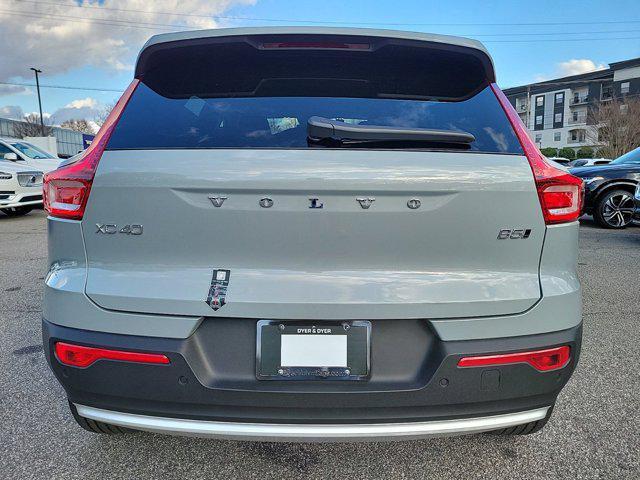 new 2025 Volvo XC40 car, priced at $46,015