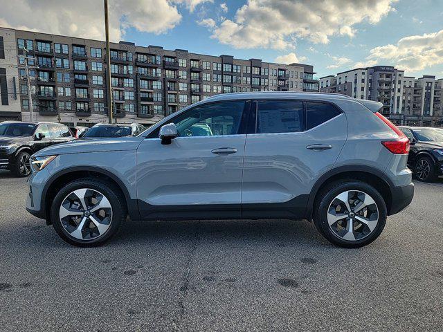 new 2025 Volvo XC40 car, priced at $46,015