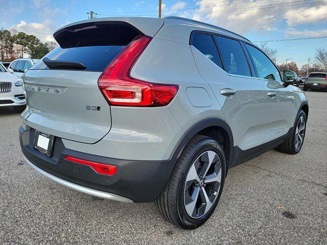 new 2025 Volvo XC40 car, priced at $46,015