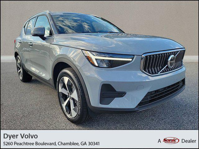 new 2025 Volvo XC40 car, priced at $46,015